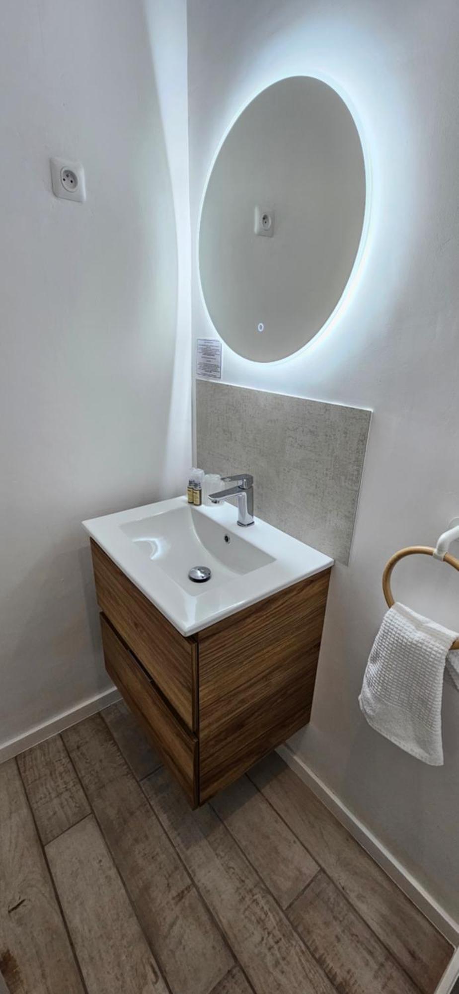 Source De La Vallee Sadroc Zimmer foto